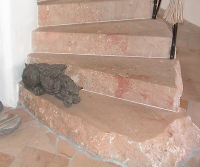 Stiege Treppe Massiv Massivstiege Stein Steinstiege Rustikal Marmor Granit