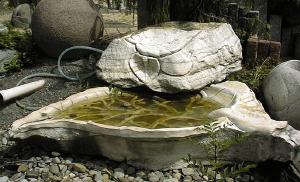 Blatt Brunnen Stein Naturstein Gartenbrunnen Steinmetz sterreich Vorarlberg