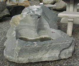 Brunnen Stein Naturstein Gartenbrunnen Wasserspiel Steinmetz sterreich Vorarlberg