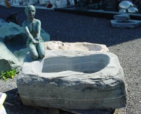 Skulptur Brunnen Stein Naturstein Gartenbrunnen Steinmetz sterreich Vorarlberg