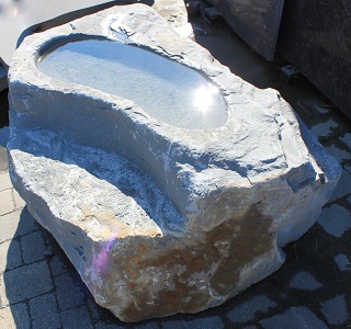 Brunnen aus Naturstein Lustenau Dornbirn Bregenz Feldkirch Bludenz Vorarlberg Schweiz im Land hergestellt aus sterreich