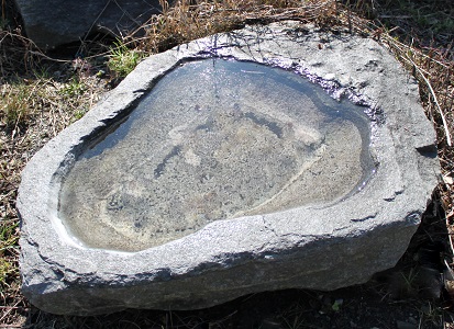 Naturstein Brunnen Garten Wasserspiel Vogeltrnke Vogelbdli Vogelbad Lustenau Dornbirn Bregenz Feldkirch Bludenz Vorarlberg