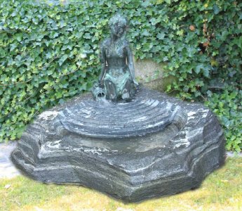 Gartenbrunnen Stein Naturstein Brunnen Steinbrunnen Garten Granitbrunnen Granit Steinmetz sterreich Vorarlberg Lustenau Dornbirn Bregenz Feldkirch Bludenz Lech Zrs Hard Hchst Fuach Kennelbach Hohenems