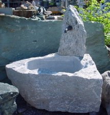 Brunnen Stein Naturstein Gartenbrunnen Steinmetz sterreich Vorarlberg